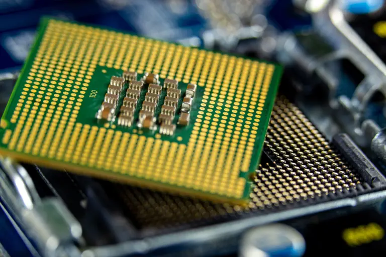 AI Agents Dominate, Infrastructure Lags